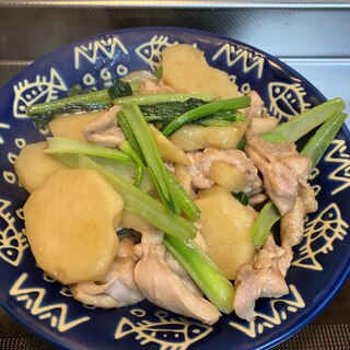 鶏肉とジャガイモと小松菜のバター醤油炒め^_^
